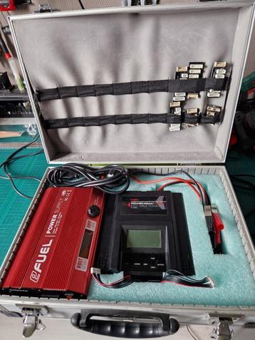 Lader Robbe Power Peak EQ-BID1000w + FUEL Power Supply 30A, Hobby en Vrije tijd, Ophalen, Zo goed als nieuw