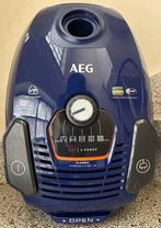 Aspirateur AEG. En très bon état et propre. Le prix est fixe, Ophalen, Gebruikt, Stofzak, Stofzuiger
