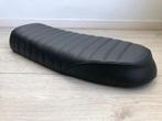 Zadel caferacer bobber scrambler tracker bekleed zwart, Ophalen of Verzenden