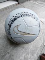 Nike Voetbal size 3, Sport en Fitness, Voetbal, Bal, Zo goed als nieuw, Ophalen