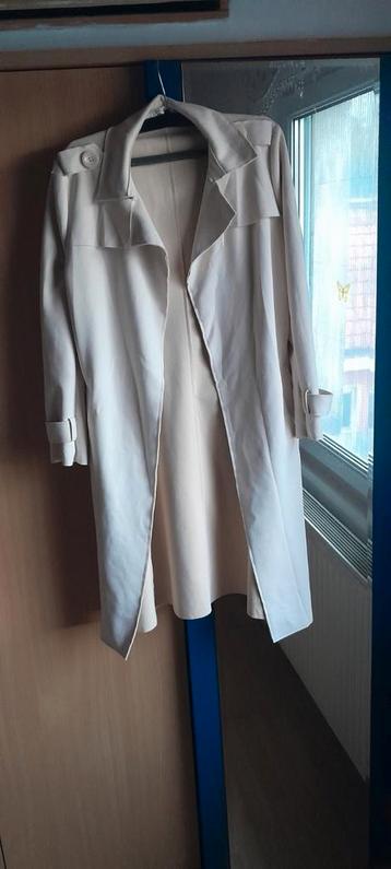 Dames jas  beschikbaar voor biedingen