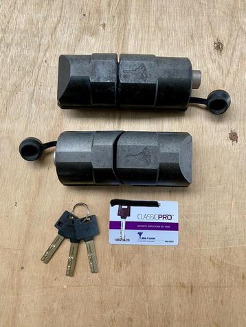 ARMADLOCK Mul-T-Lock voor voertuigen - set achter/zijdeur beschikbaar voor biedingen