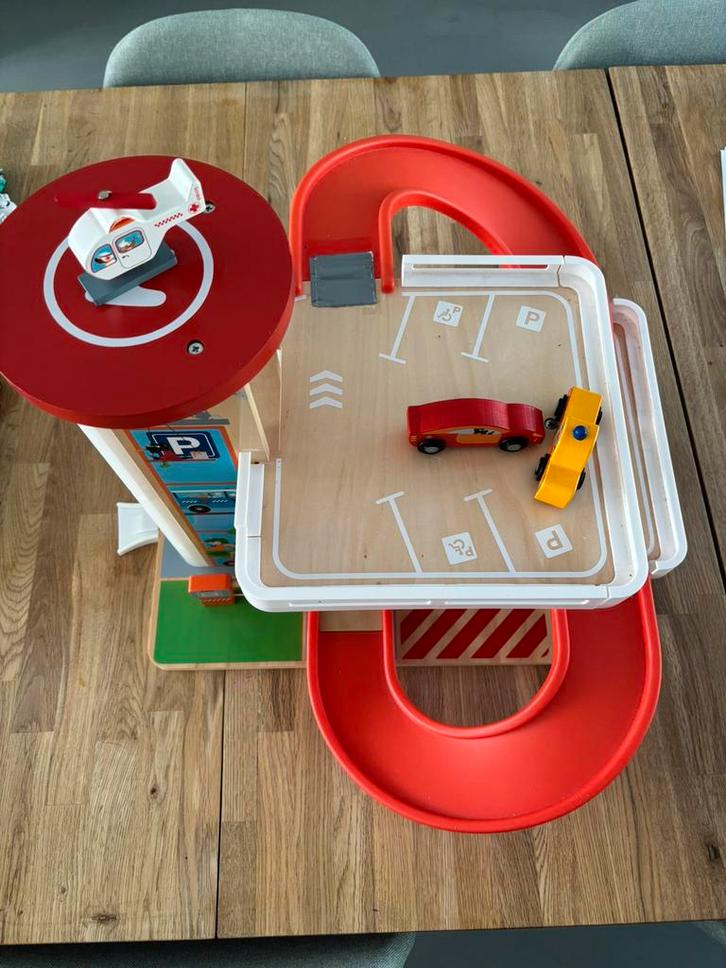 Autogarage Scratch en groot assortiment voertuigen, Kinderen en Baby's, Speelgoed | Thomas de Trein, Gebruikt, Ophalen