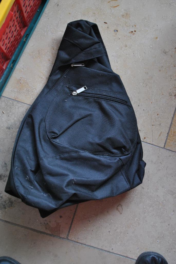 mooi rugzakje voor 2 €, Handtassen en Accessoires, Tassen | Reistassen en Weekendtassen, Zo goed als nieuw, Zwart, Ophalen of Verzenden