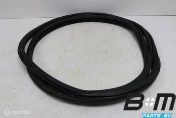 Portierrubber LA VW Golf 7 5G6867913B beschikbaar voor biedingen