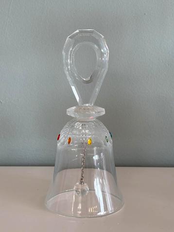 Cloche de table Swarovski Solaris, Enlèvement