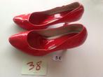 1 paire de chaussures rouges pour femmes taille 38, Vêtements | Femmes, Chaussures, Comme neuf, Enlèvement ou Envoi