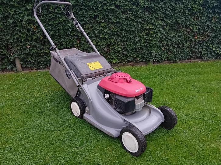 Grasmaaier honda hrb 476 zelftrekker, Tuin en Terras, Grasmaaiers, Gebruikt, Benzine-grasmaaier, Cirkelmaaier, Opvangzak, Ophalen