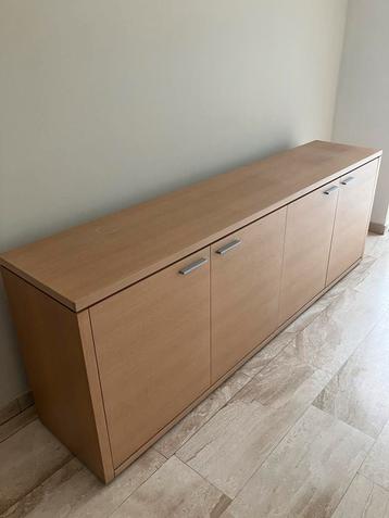Dressoirkast  (2.50m) met 2 grote laden beschikbaar voor biedingen
