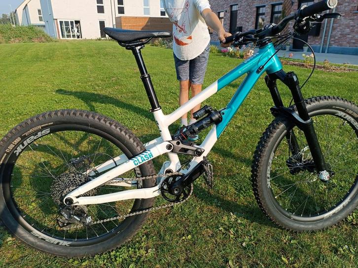 MTB Enduro Downhill Commencal Clash 24 pouces, Vélos & Vélomoteurs, Vélos | VTT & Mountainbikes, Comme neuf, Autres marques, VTT tout suspendu