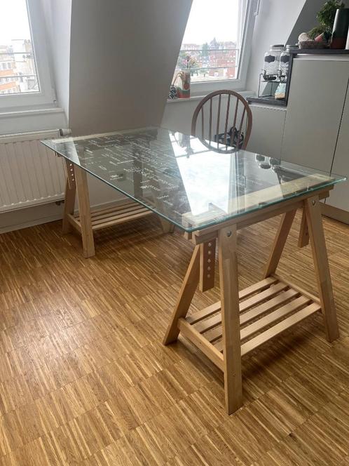 Tafel/bureau, verstelbare schragen, glazen blad, Huis en Inrichting, Bureaus, Zo goed als nieuw, Bureau, In hoogte verstelbaar