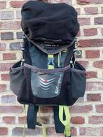Trekrugzak zwart 28 liter, met regenhoes zo goed als nieuw, Handtassen en Accessoires, Tassen | Rugtassen, Ophalen of Verzenden
