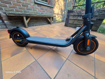 Vends ninebot f40e aucun frais 200 euros  beschikbaar voor biedingen
