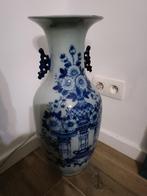 19e eeuwse Chinese porseleinen blauw-witte vaas, Antiek en Kunst, Ophalen