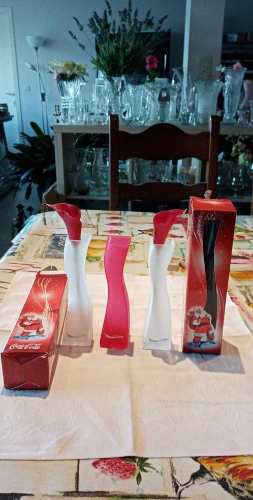 vases Noël marque Coca-Cola 2 blanc 1 rouge, Collections, Marques & Objets publicitaires, Neuf, Ustensile, Enlèvement ou Envoi