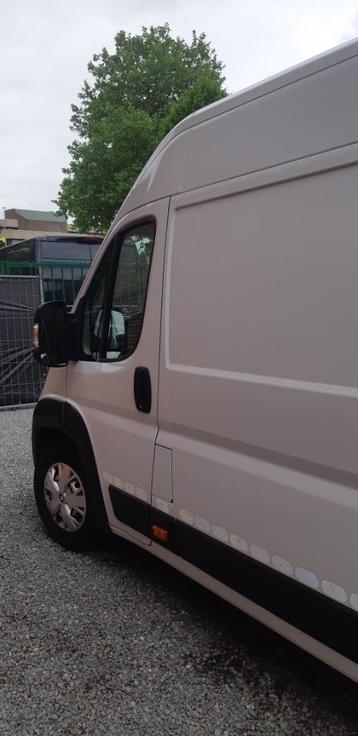 PEUGEOT BOXER L4H2 2022/12  12500KM  2200CC 165PK EURO6  MAX beschikbaar voor biedingen
