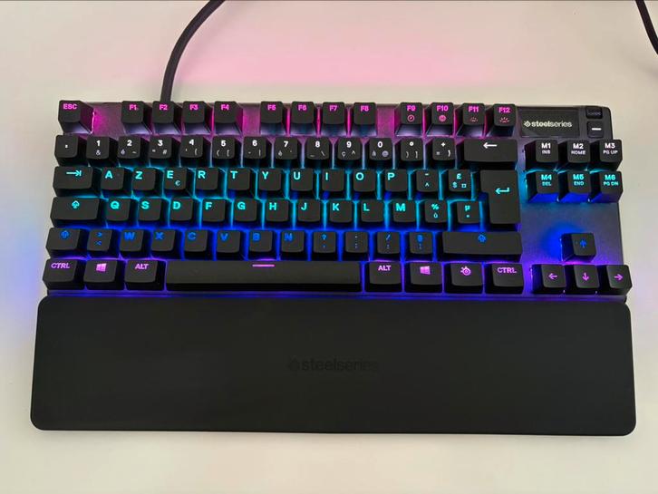 Steelseries apex pro TKL mechanical gaming keyboard, Computers en Software, Toetsenborden, Zo goed als nieuw, Azerty, Bedraad