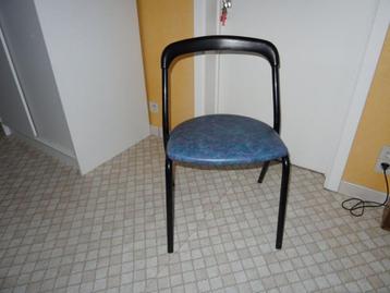 1 Chaise tubulaire