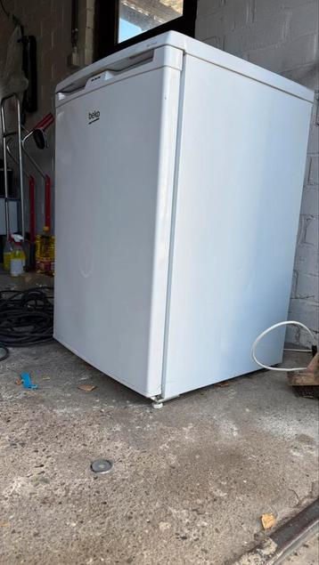 Mini diepvries tafelmodel diepvries Beko no frost beschikbaar voor biedingen