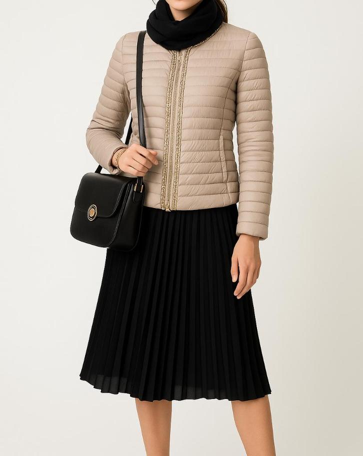 Liu Jo donsjack Les Plumes collectie maat 36/38, Kleding | Dames, Jassen | Winter, Zo goed als nieuw, Maat 36 (S), Beige, Ophalen of Verzenden