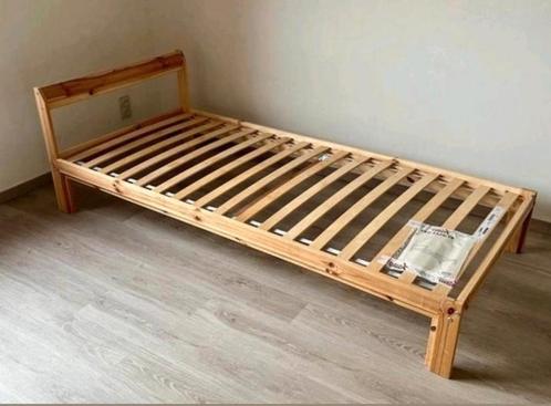 Prachtig eenpersoonsbed in natuurlijk massief grenen 90/200, Huis en Inrichting, Slaapkamer | Bedden, Zo goed als nieuw, 90 cm