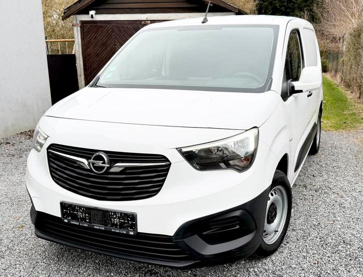 Opel combo 2020, Autos, Camionnettes & Utilitaires, Particulier, Bluetooth, Opel, Diesel, Euro 6, Boîte manuelle, Enlèvement