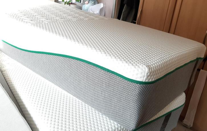 2 matrassen RHYTHM Time, Huis en Inrichting, Slaapkamer | Matrassen en Bedbodems, Gebruikt, Matras, 80 cm, 200 cm, Eenpersoons