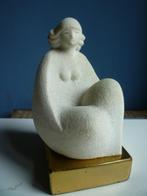 Figurine Marbell Stone Art sur socle plaqué or, années 1970/, Collections, Comme neuf, Humain, Enlèvement ou Envoi