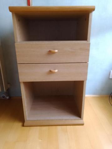 petit meuble (Ets Belot à Soignies) beschikbaar voor biedingen