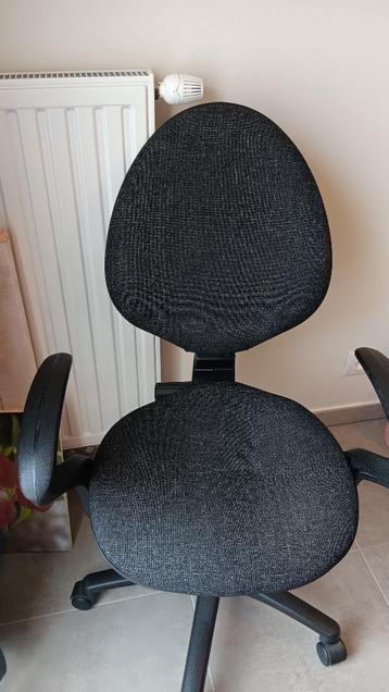 Chaise de bureau couleur gris anthracite beschikbaar voor biedingen