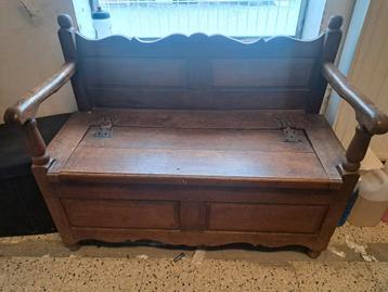 Banc avec coffre  beschikbaar voor biedingen