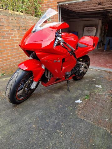 Honda CBR 600 RR 2003  PC37 piste beschikbaar voor biedingen
