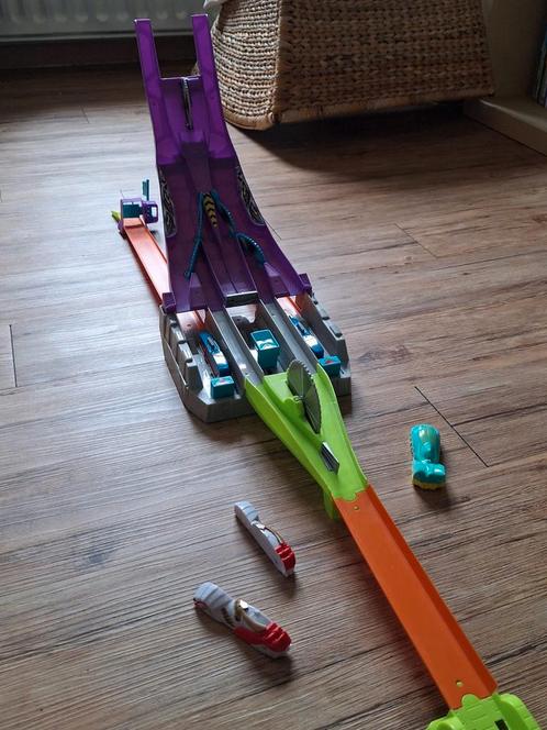 Circuit Hot Wheels Split Speeders avec une voiture Split, Kinderen en Baby's, Speelgoed | Racebanen, Gebruikt, Racebaan, Hot Wheels