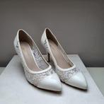 Witte schoenen met hakken Lucky Shoes maat 40, Kleding | Dames, Lucky Shoes, Ophalen of Verzenden, Schoenen met hoge hakken, Wit