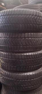 215/55/18 215+55+18 215/55R18 dimo winter Pirelli, Ophalen of Verzenden, Zo goed als nieuw