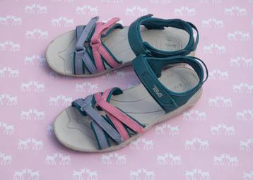 Sandalen Teva roze lila petrol Maat 33-34 beschikbaar voor biedingen