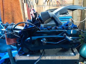 Hexagon vers 150 cc  beschikbaar voor biedingen