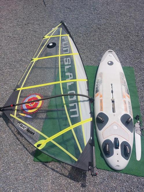 Surfplank BIC OD 205 liter compleet zwaard zeil 5.7 m² enz, Watersport en Boten, Windsurfen, Gebruikt, Complete set, 250 tot 300 cm