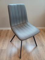 Keukenstoelen, Enlèvement