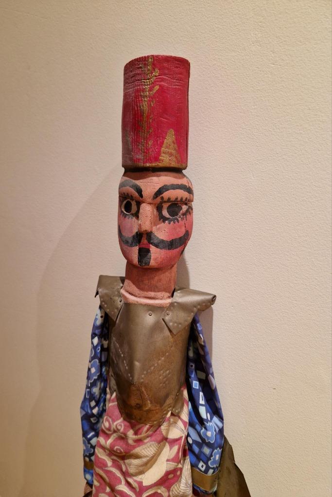 Bien plus sympa dans la vraie vie... Poupée en bois, Enlèvement, Comme neuf, Autres types