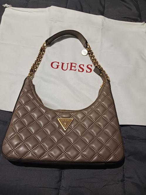 *Nieuw schoudertasje Guess*, Handtassen en Accessoires, Tassen | Damestassen, Nieuw, Schoudertasje, Bruin, Ophalen of Verzenden