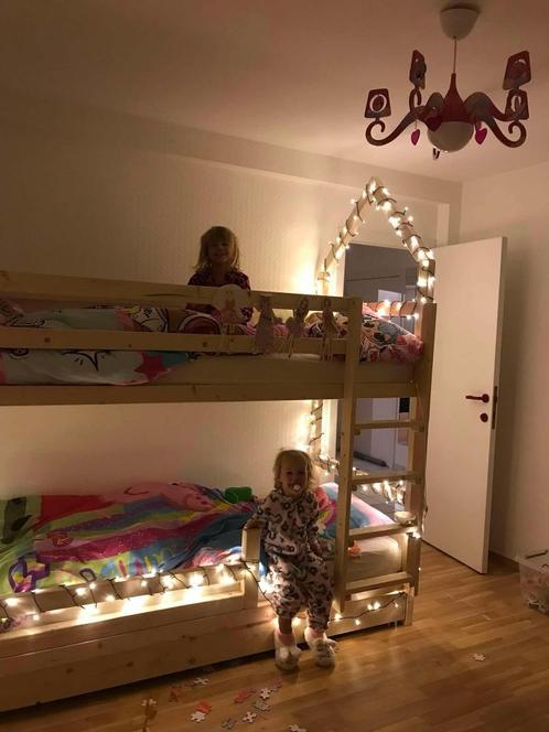kids stapelbed met 2 matrassen, 4 dekbedden en dekbedovertre, Kinderen en Baby's, Kinderkamer | Bedden, Gebruikt, 180 cm of meer