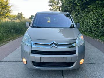 Citroën Berlingo/1.6HDI/2011/272.000 km/carnet/Euro5/1e Pro, Auto's, Citroën, Euro 5, Elektrische ramen, Beige, Onderhoudsboekje