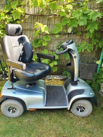 Invacare comet groot scootmobiel.Zonder BATERIJEN beschikbaar voor biedingen