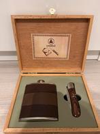 Zakmes Laguiolé en zakdrankfles, Antiek en Kunst, Ophalen of Verzenden