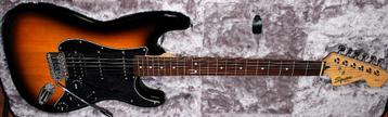 guitare SQUIER Affinity de Fender + housse, Enlèvement ou Envoi, Neuf, Solid body, Fender