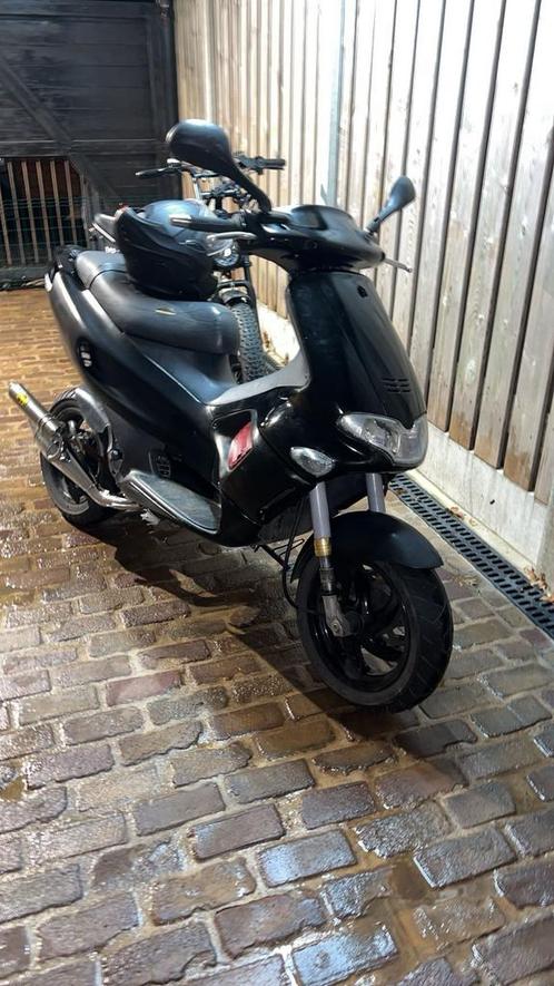 Gilera Runner 70cc A Klasse, Fietsen en Brommers, Scooters | Overige merken, Zo goed als nieuw, Ophalen