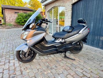 Scooter Suzuki Burgman 650 elke optie 64000 km beschikbaar voor biedingen