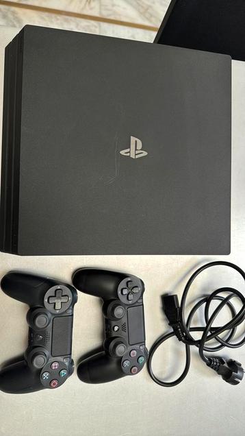 Sony PlayStation 4 Pro 1 Tb + 2 controllers beschikbaar voor biedingen