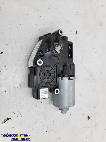Schuifdak motor Volvo V60 I ('10-'18) 1736847, Enlèvement ou Envoi, Volvo, Volvo, Utilisé